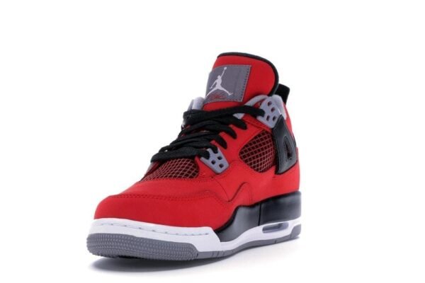 Jordan 4 Retro Toro Bravo