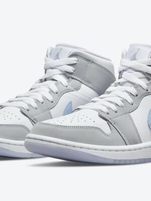 QzGcTWJj-Air-Jordan-1-Mid-WMNS-White-Grey-Blue-BQ6472-105-Release-Date-4.jpg