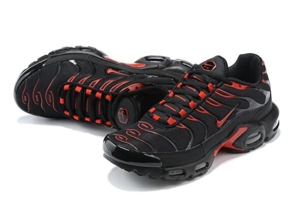 Air Max TN Plus Black University Red