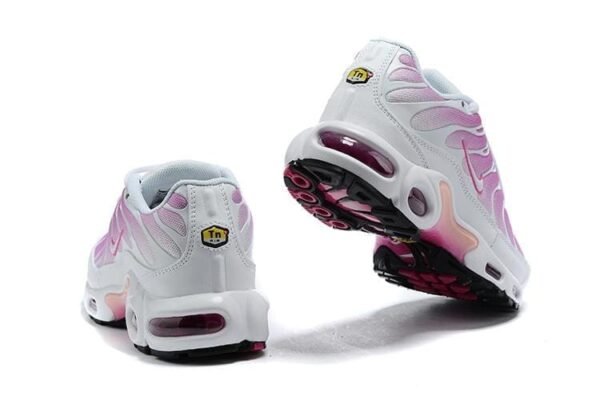 Air Max TN Plus Particle Pink