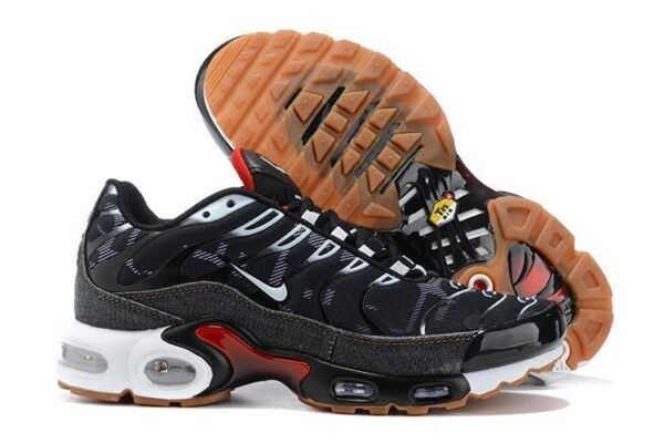 Air Max TN Plus Black Jeans Red