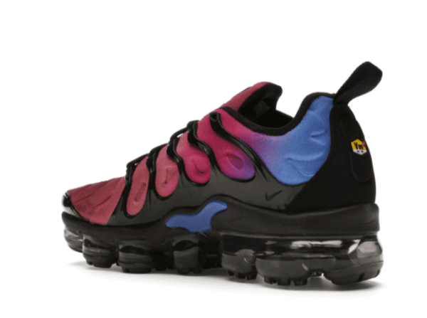 Air VaporMax Plus Negro Team Rojo Hyper Violet (W)