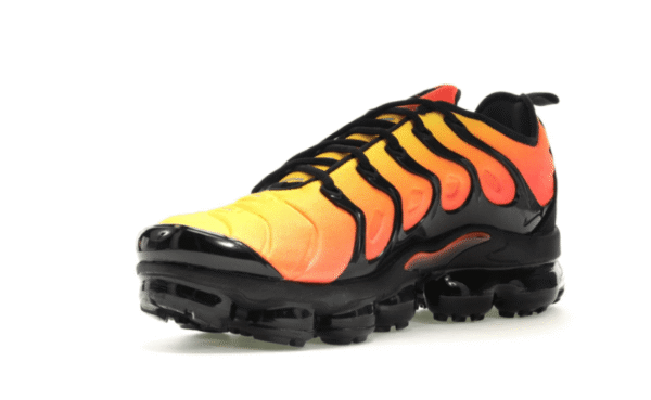 Air VaporMax Plus Black Orange Crimson