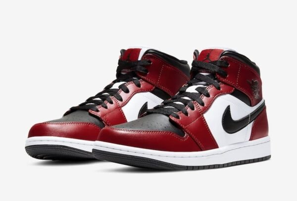 Jordan 1 Retro Mid Chicago – Black Toe