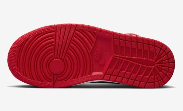 Air Jordan 1 High OG Satin Bred