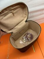 Louis Vuitton Nice BB Vanity Case Monogram Canvas For Women, Women’s Bags, Travel Bags 9.4in/24cm LV M42265