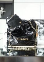 Chanel 22 Medium