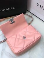 Chanel 19