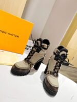 STAR TRAIL ANKLE BOOT