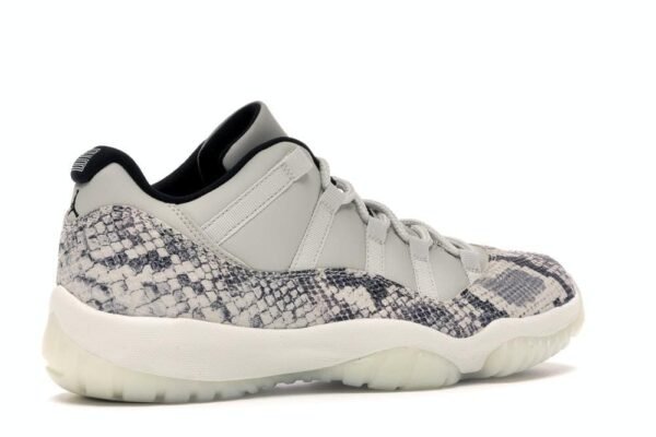 Jordan 11 Retro Low Sanke Light Bone