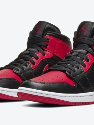 tcdX1TDD-Air-Jordan-1-Mid-Bred-554724-074-2020-Release-Date-4.jpg
