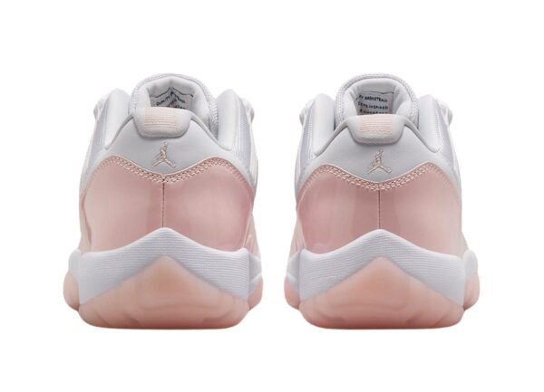 Jordan 11 Low WMNS Legend Pink