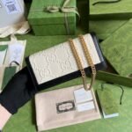 Gucci Leather clutch