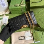 Gucci Leather clutch