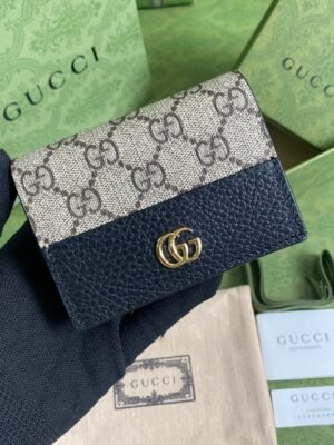 GG Marmont zip around wallet