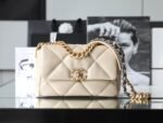 Chanel 19