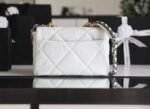 Chanel 19