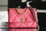 Chanel 19