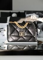 Chanel 19