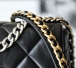Chanel 19