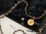 CHANEL 22