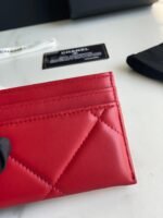 CHANEL 19 CARD HODLER