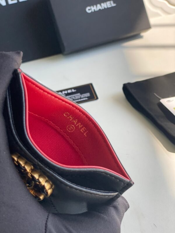 CHANEL 19 CARD HOLDER