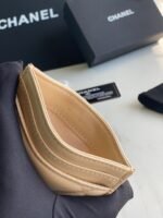 CHANEL 19 CARD HOLDER