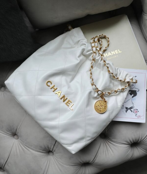 Chanel 22 Small