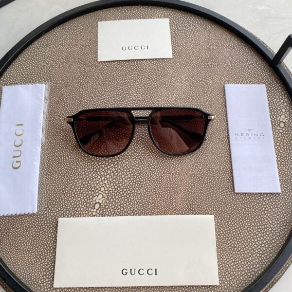 AVIATOR SUNGLASSES