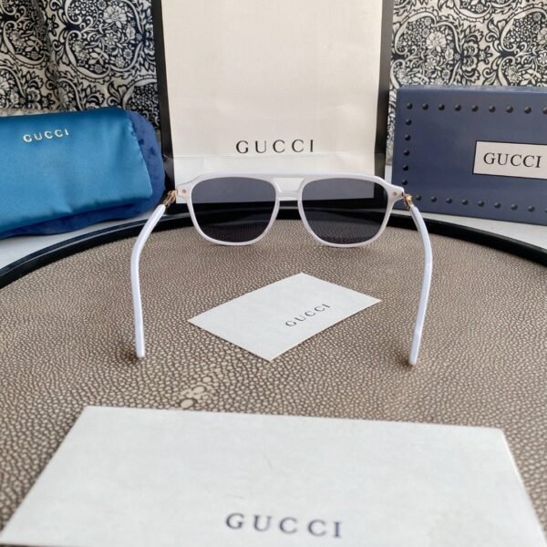AVIATOR SUNGLASSES