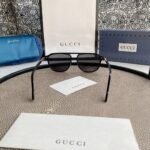 AVIATOR SUNGLASSES