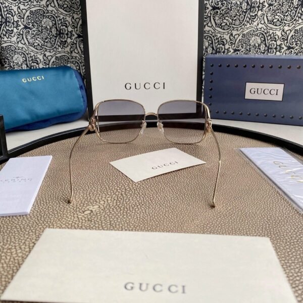 GUCCI SUNGLASSES