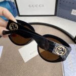 OVERSIZED ROUND SUNGLASSES
