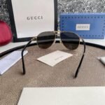 AVIATOR FRAME SUNGLASSES