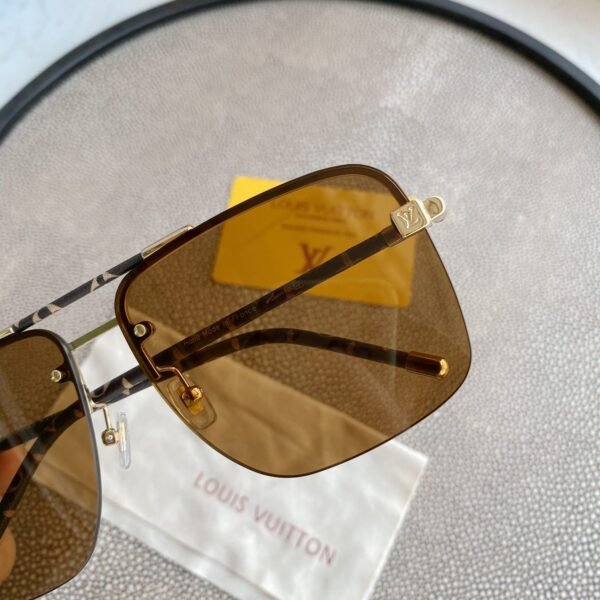 aviator sunglasses
