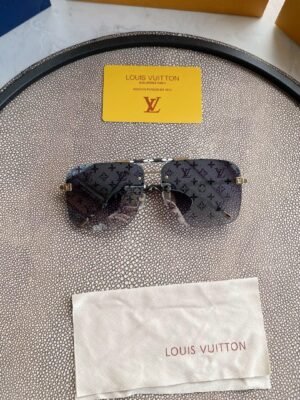 aviator sunglasses