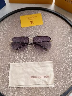 aviator sunglasses