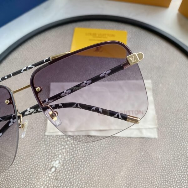 aviator sunglasses