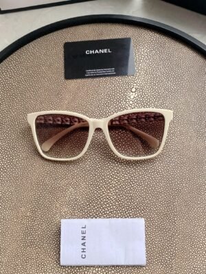 CHANEL Sunglasses