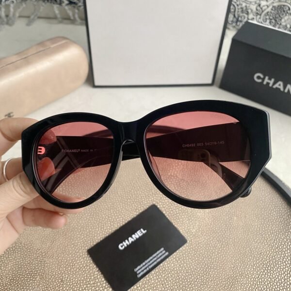 CHANEL Sunglasses