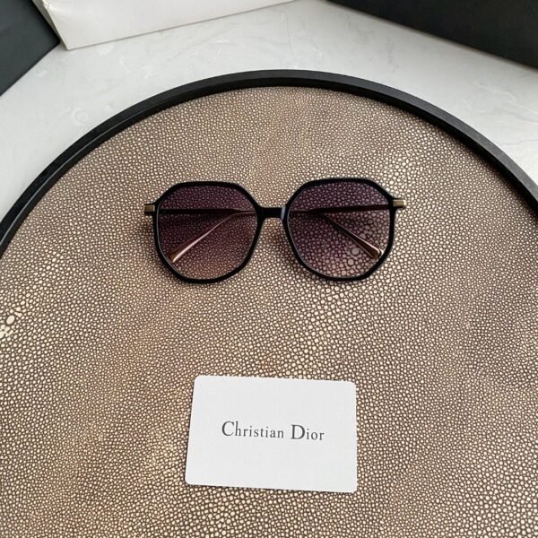 Round Sunglasses