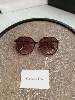 Round Sunglasses