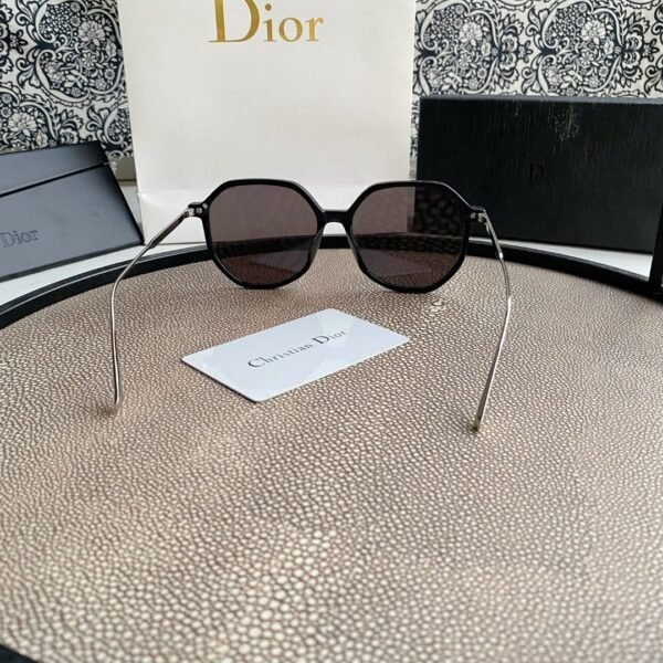 Round Sunglasses