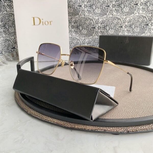 SGCRD DIORSTELLAIRE1