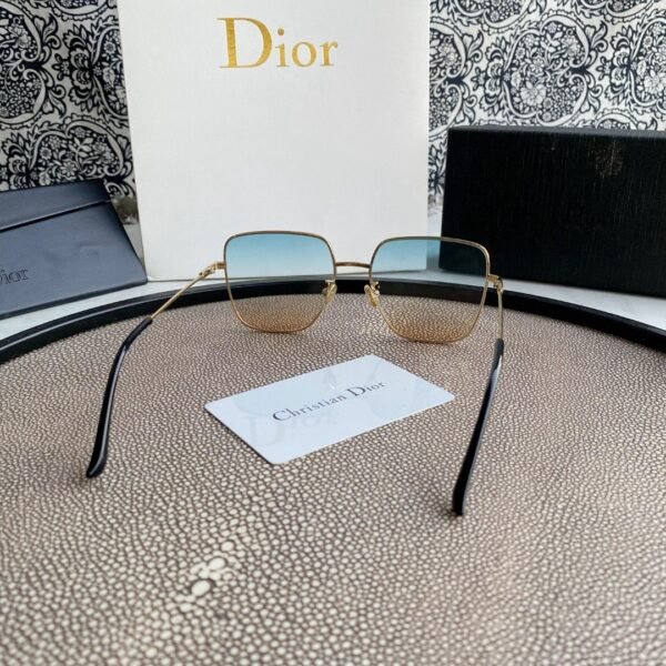 SGCRD DIORSTELLAIRE1