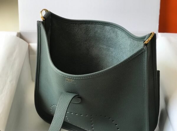 Hermes Evelyne