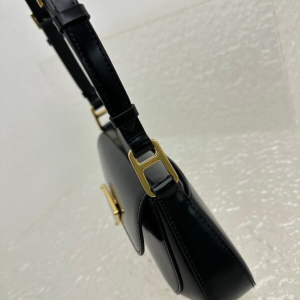 Prada 24S