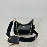 Re-Edition Leather bag