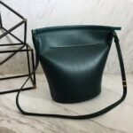 SANGLE BUCKET
